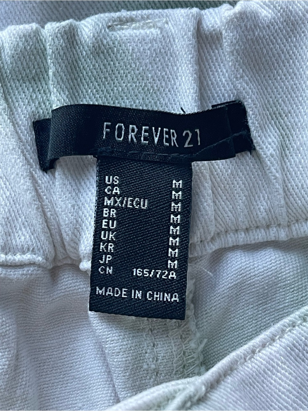 Forever 21 Women’s high-rise sage green & white tie-dye cargo denim jogger pants - Picture 5 of 6